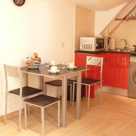 Apartamentos Madrid Centro Bagian luar foto