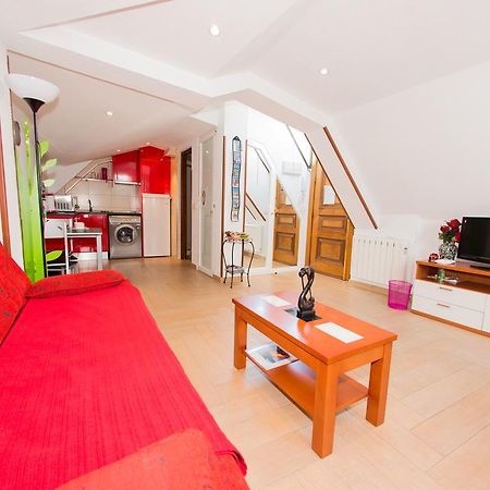Apartamentos Madrid Centro Bagian luar foto